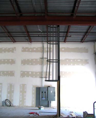 Pharmaplus Ladder & Cage